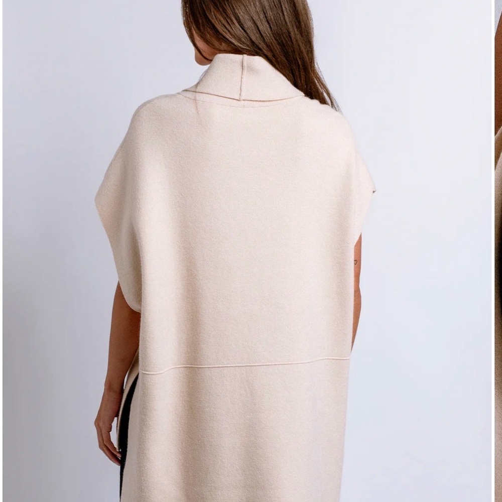 Kerisma Kanga Poncho Sweater Size S/M - Picture 5 of 10